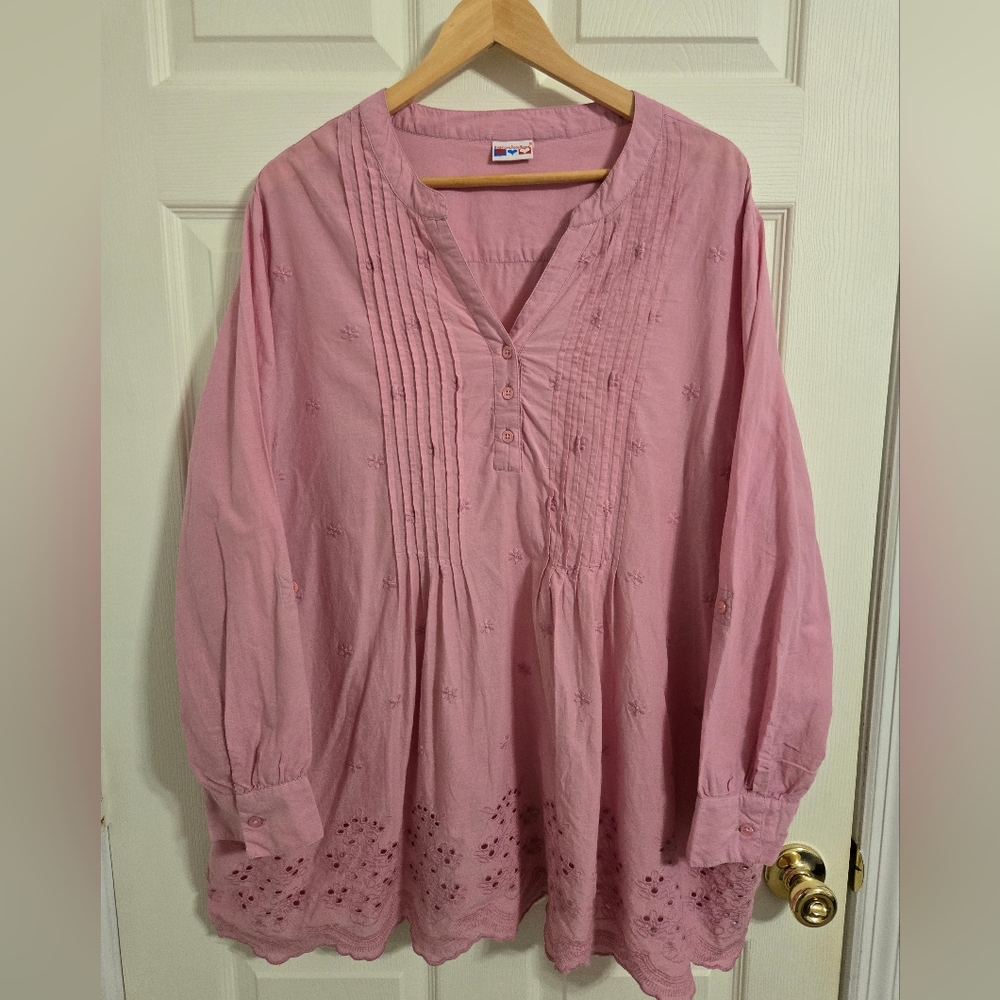 Women's Pink Embroidered Pintuck Tunic Top Size Tag Missing